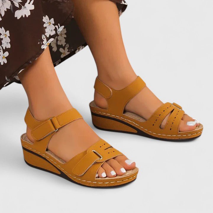 Solemarket | Ulla – Sandaler med to-rem design og solid base