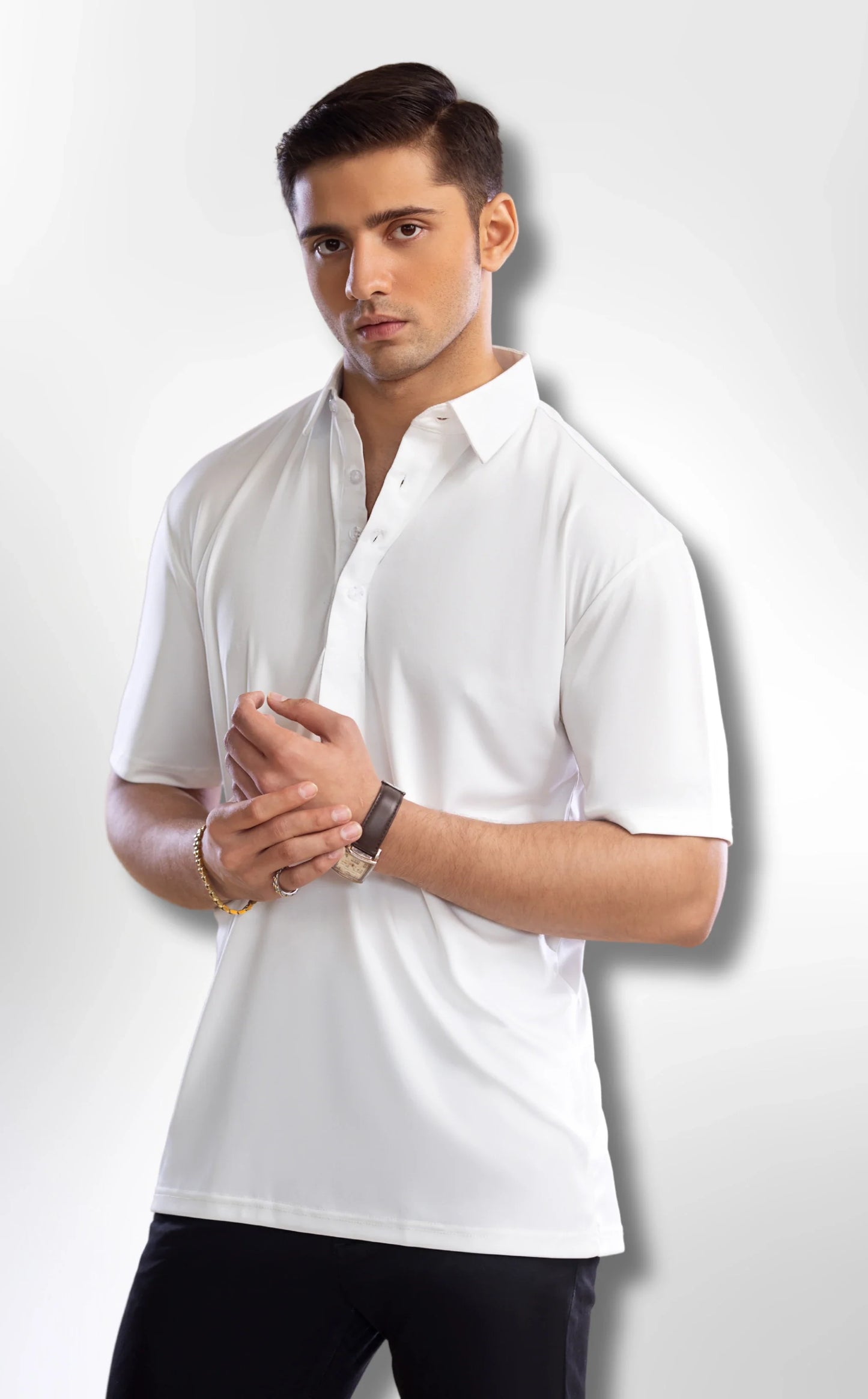 Solemarket | Den elegante Oxford Polo med spredt krave, hvid