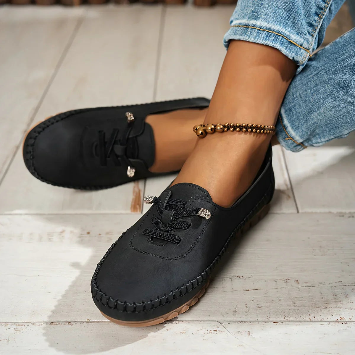 Solemarket | Klassiske damesko med kilehæl og nubuck-look