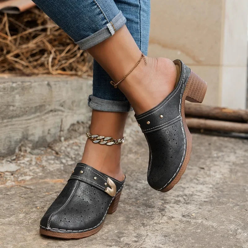 Solemarket | Chunky platform slip-on sandaler med lukket tå til kvinder