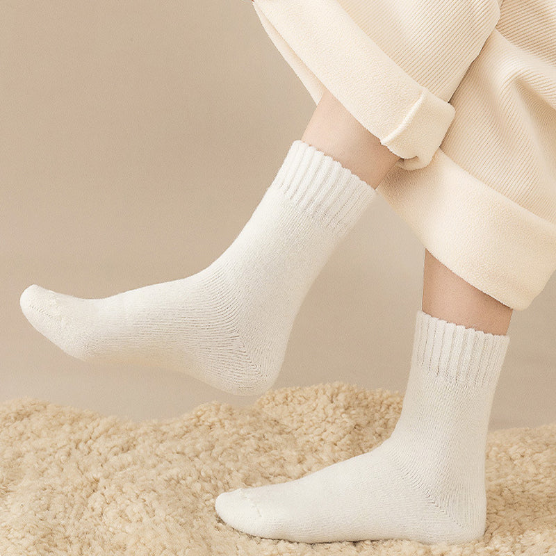 Solemarket | Elegante dame-mokkasiner med guldspænde og slip-on design