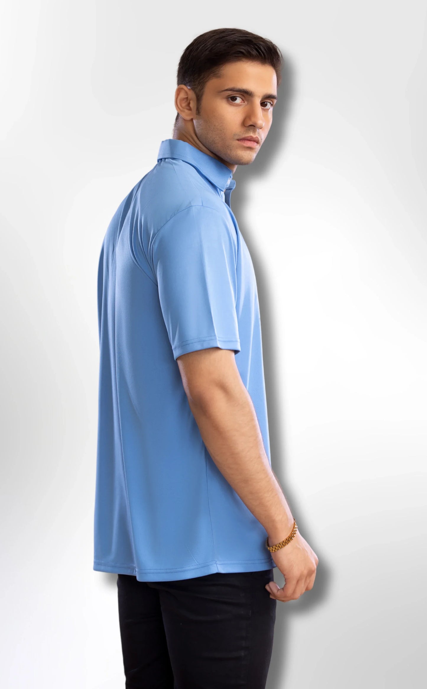 Solemarket | Den elegante Oxford Polo med spredt krave, fransk blå