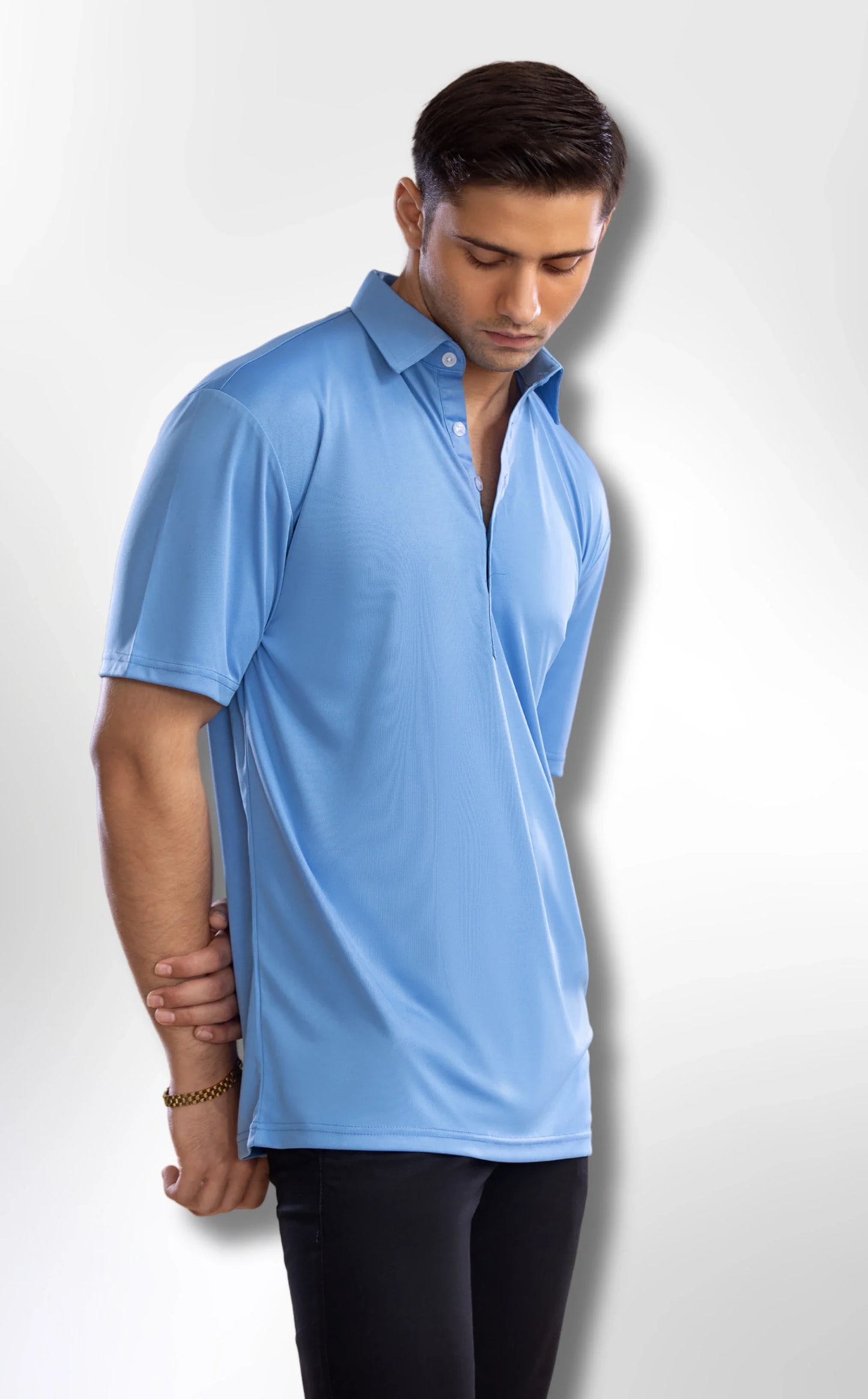 Solemarket | Den elegante Oxford Polo med spredt krave, fransk blå