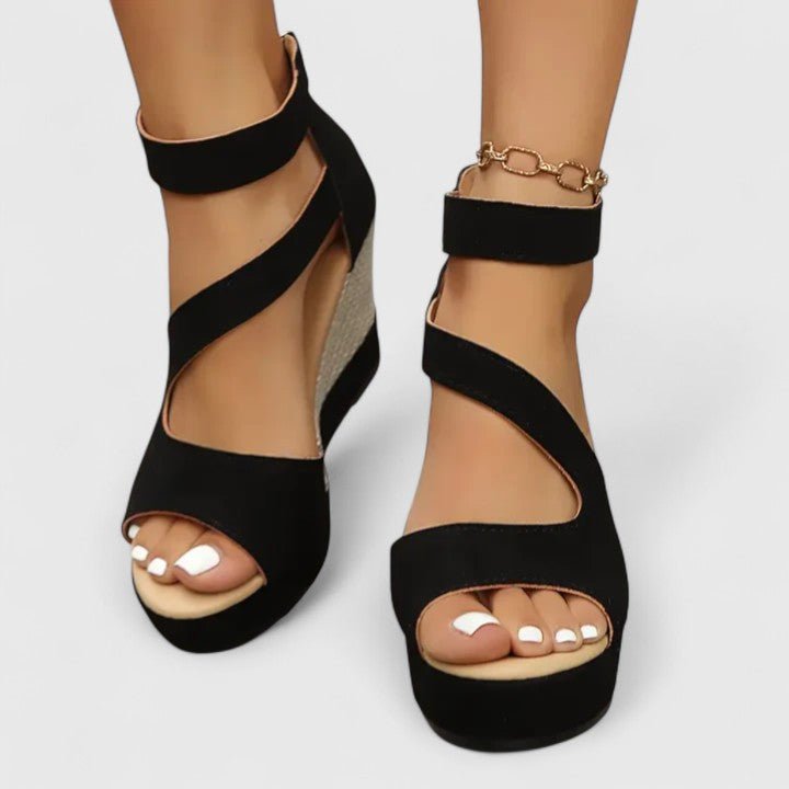 Solemarket | Yvonne – Sandaler med klassisk stroppet design