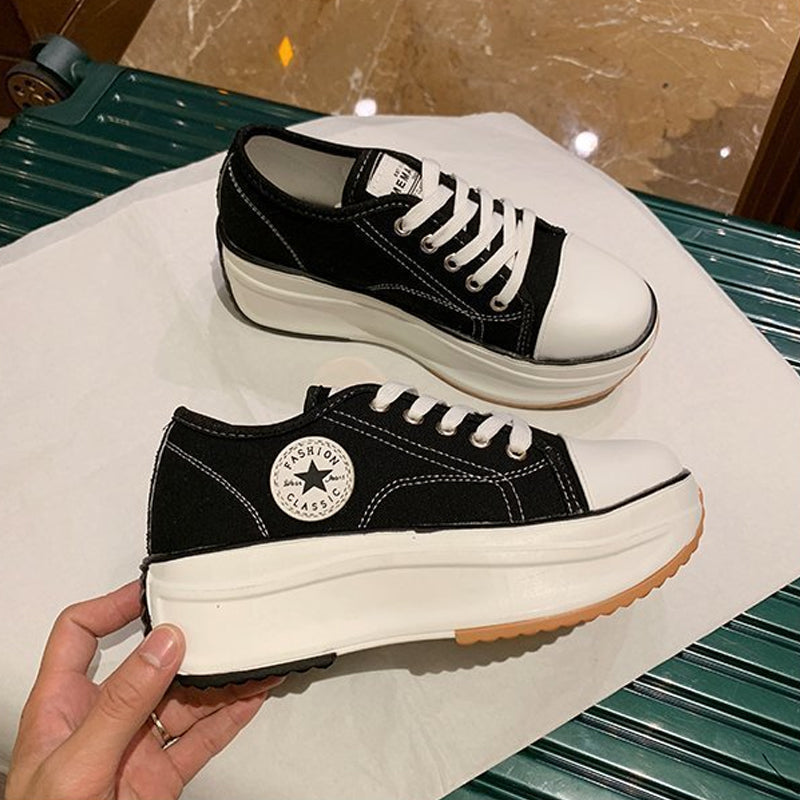 Solemarket | Komfortable modesneakers til kvinder med god daglig støtte