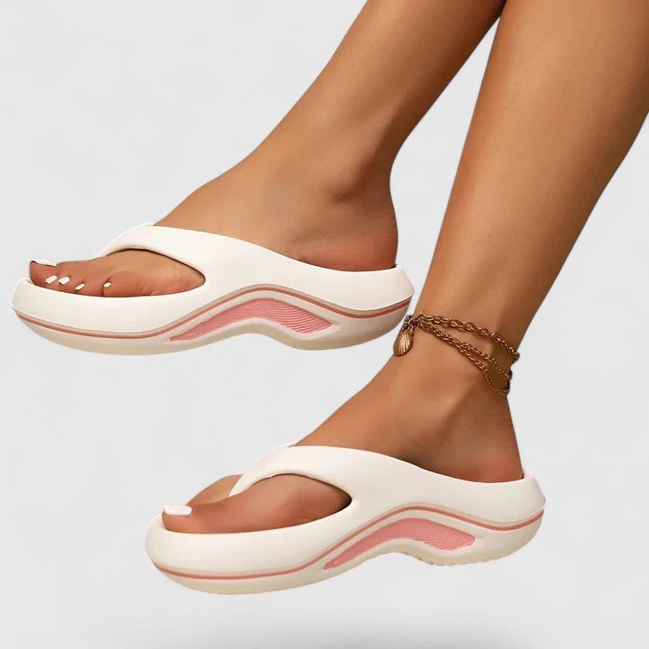 Solemarket | Sigrid – Sandaler med kontraststik og dekorativt design