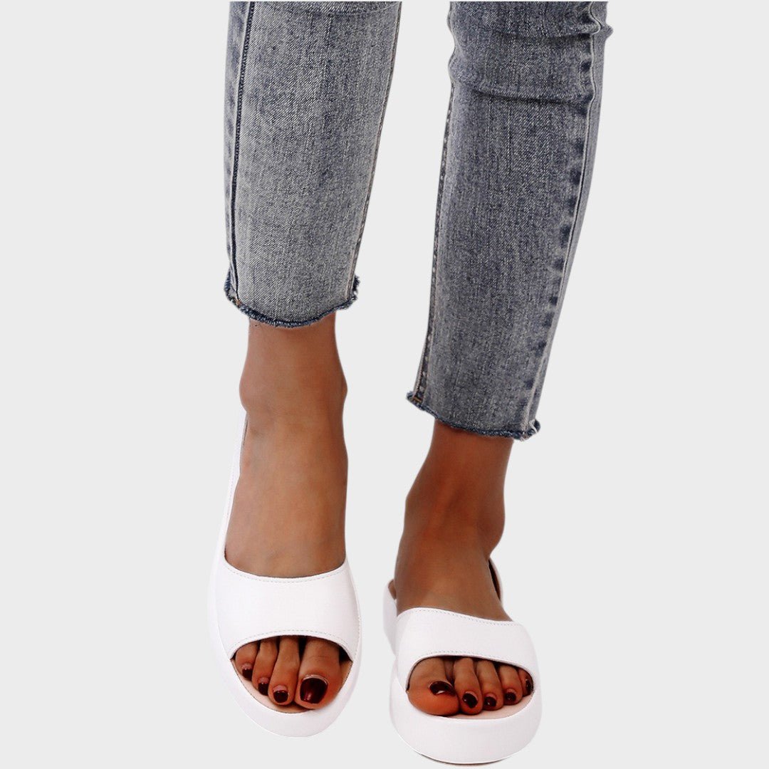 Solemarket | Lena – Sandaler med brede remme og god stabilitet