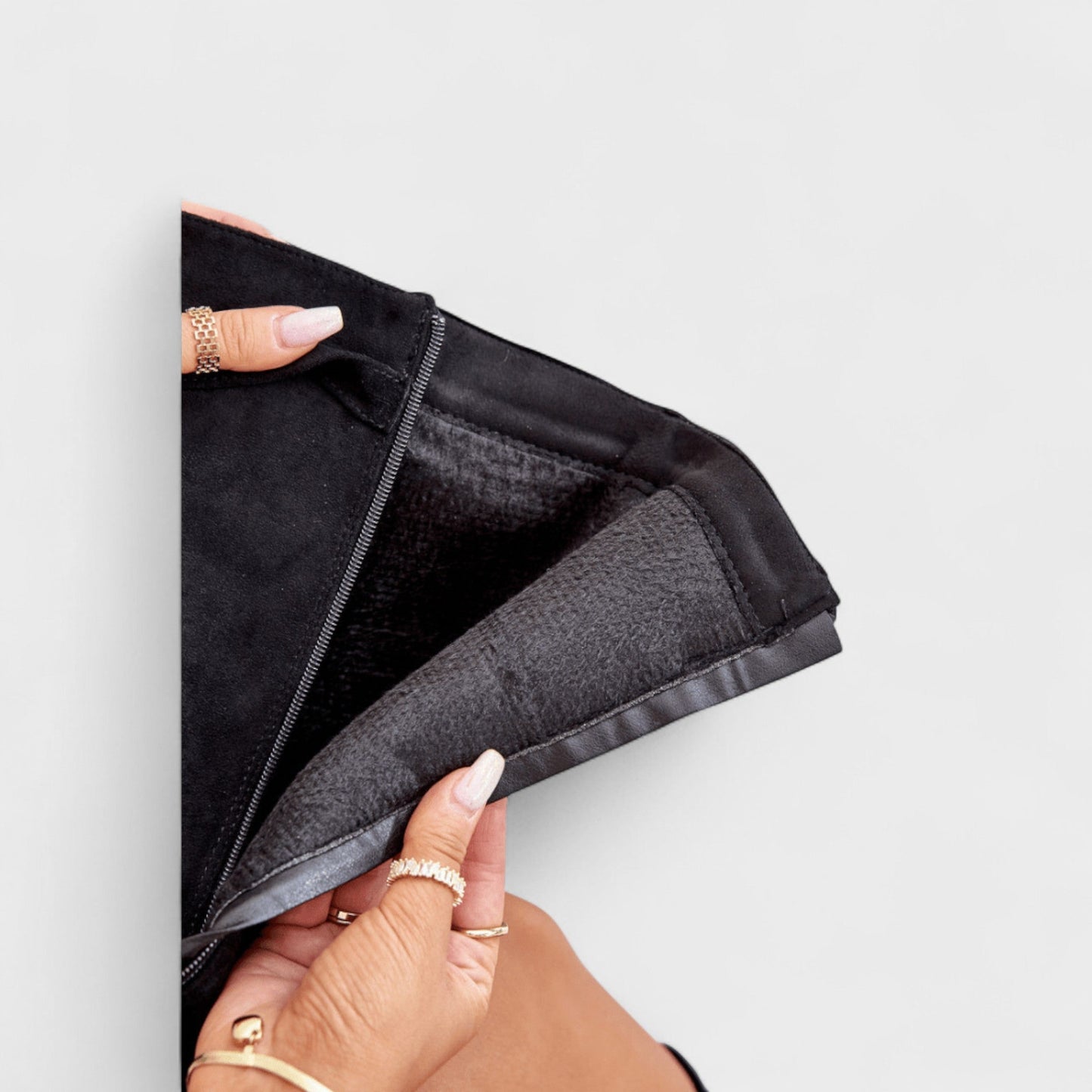 Solemarket | Lærke – Knæhøje støvler med elegant slim-fit design
