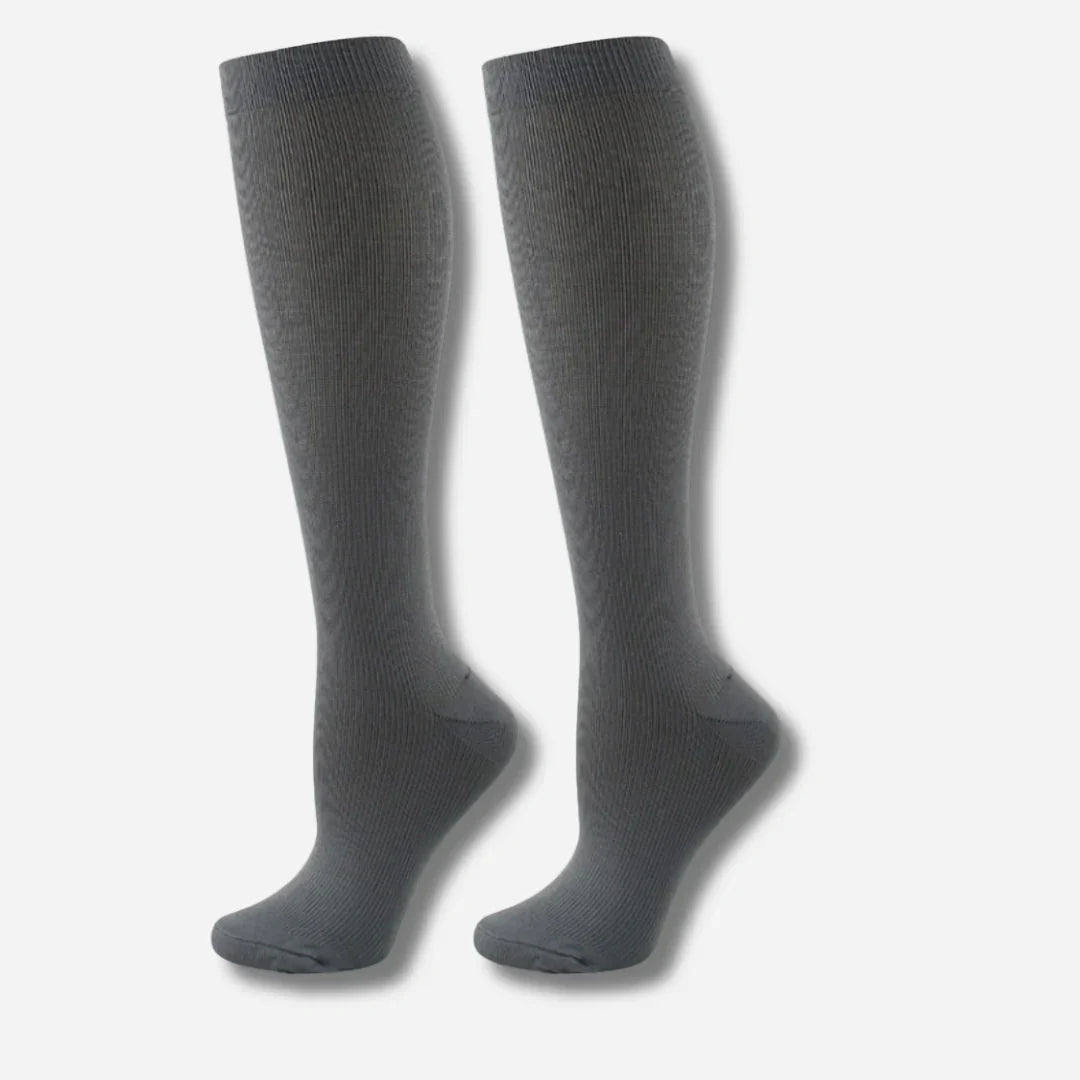 Solemarket | Knæhøj støttestrumpe med kobberfiber og graderet tryk – 1 par