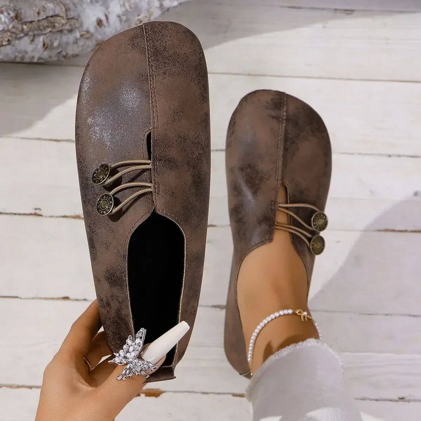 Solemarket | Komfortabel damesko med rund tå og slip-on design