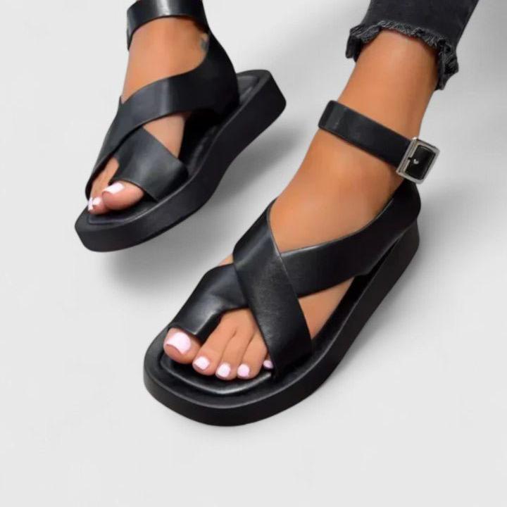 Solemarket | Astrid – Sandaler med smal rem og elegant udseende