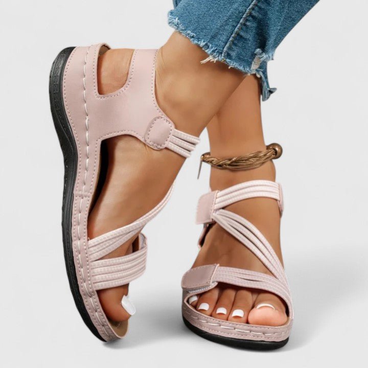 Solemarket | Mille – Sofistikeret sandal med detaljeret design