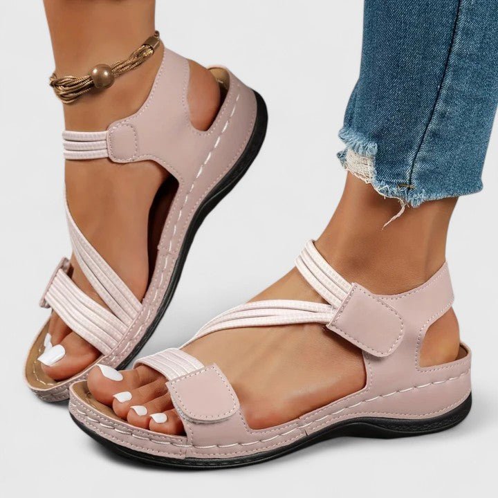 Solemarket | Mille – Sofistikeret sandal med detaljeret design