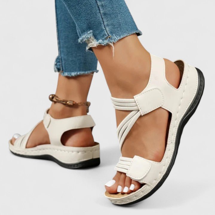 Solemarket | Mille – Sofistikeret sandal med detaljeret design