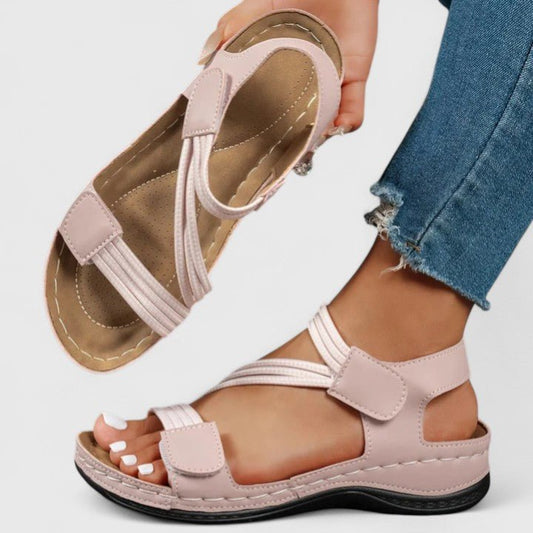 Solemarket | Mille – Sofistikeret sandal med detaljeret design