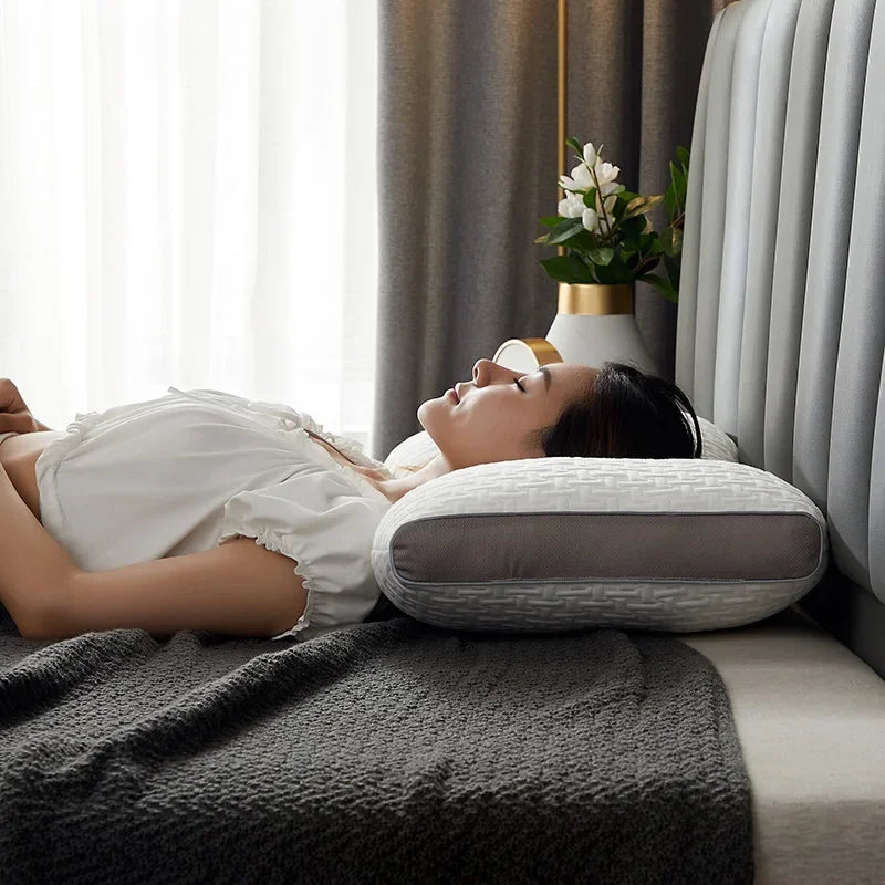 Solemarket |  NakkePude – Ergonomisk pude til bedre søvn og nakkestøtte