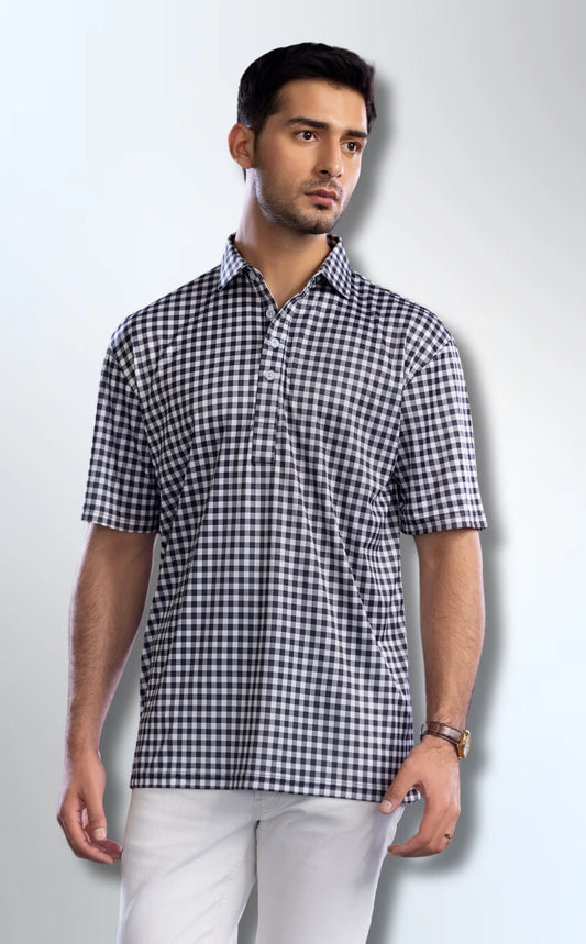 Solemarket | Den elegante polo med halvspredt krave i sort og hvid gingham