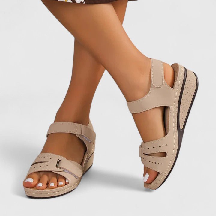 Solemarket | Ulla – Sandaler med to-rem design og solid base