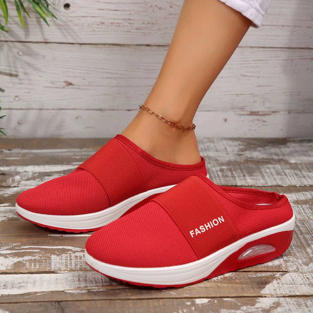 Solemarket | Stilfulde slip-on gåsko til kvinder – let og komfortabel