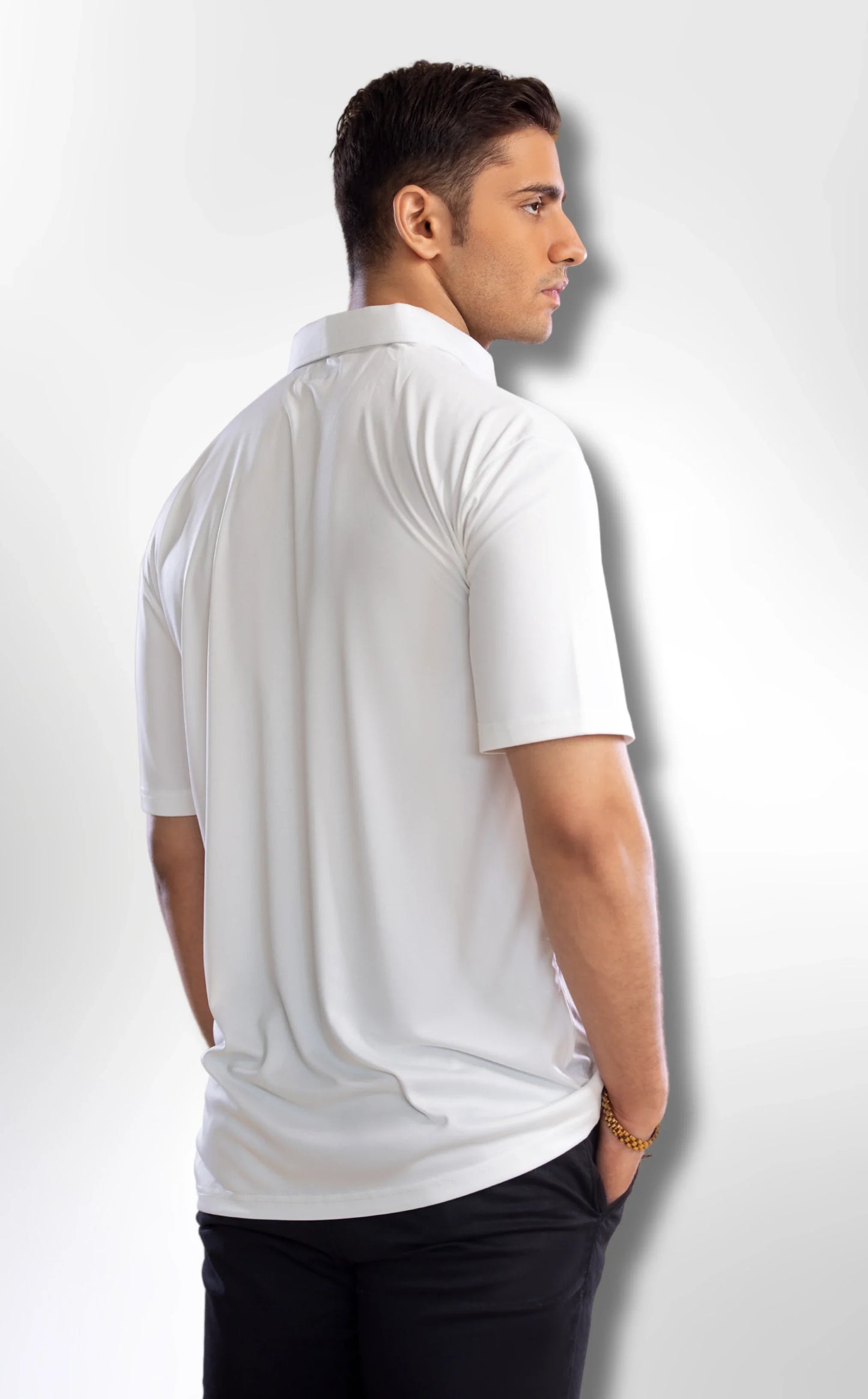 Solemarket | Den elegante Oxford Polo med spredt krave, hvid